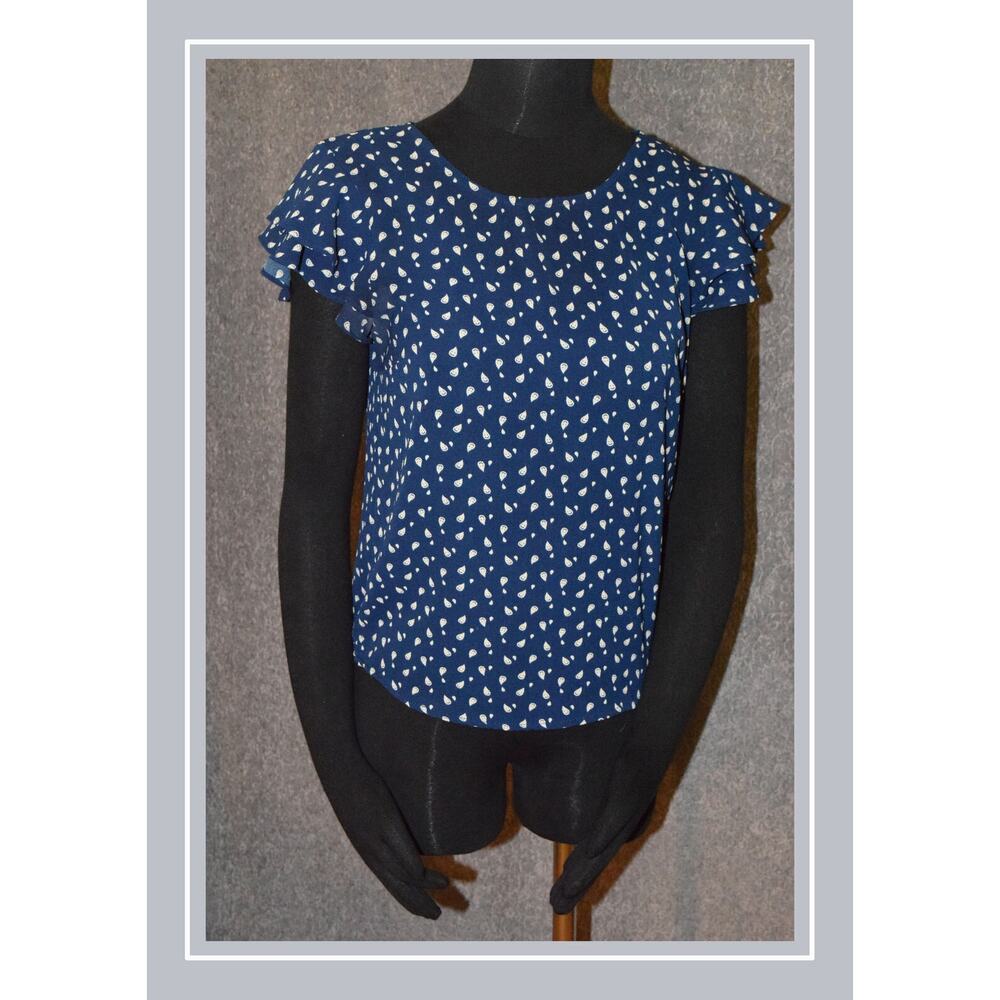 Twine & String Blue & White Paisley Flutter Sleeve Spring or Summer Blouse SZ M